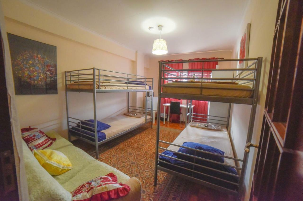 Quarto Com 4 Camas Porto Exterior photo